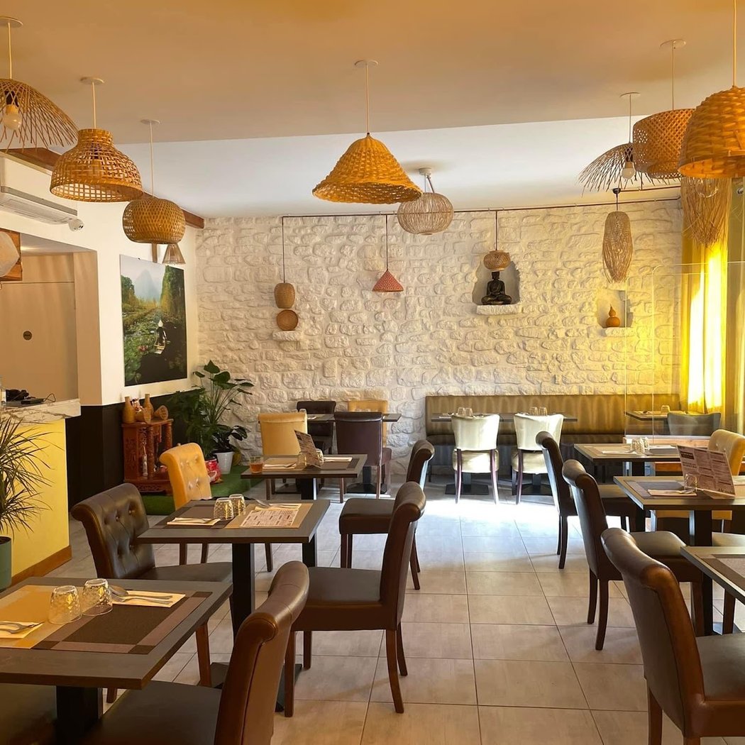 Bo Boun Bar 2